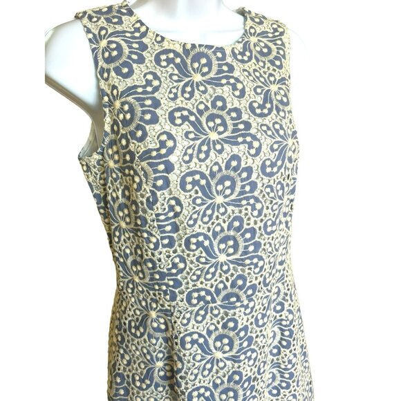 Brooks Brothers Red Fleece Periwinkle Cream Embroidered Floral Dress Size 4 NWT - Picture 3 of 6